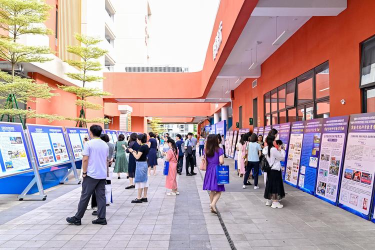 2025广东广州市花都区新华中学教育集团联合广州市花都区教育局城区教育指导中心招聘公告(劳动合同制教师80人)